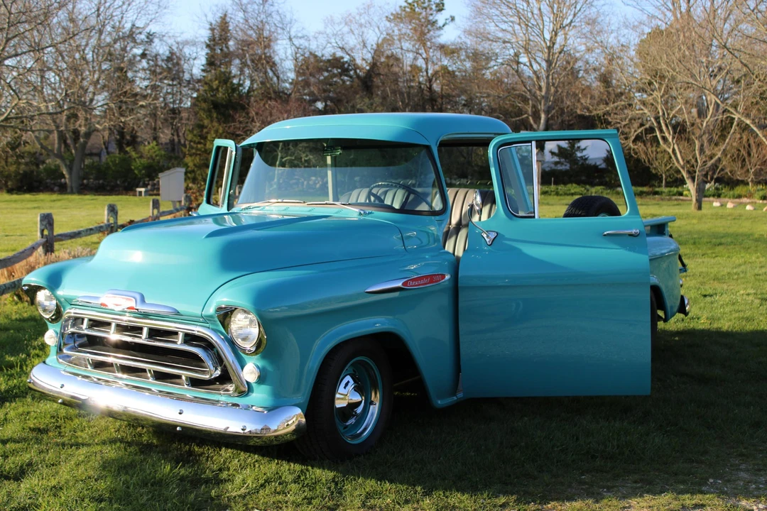 1957 Chevrolet Task Force - Image 25 of 31