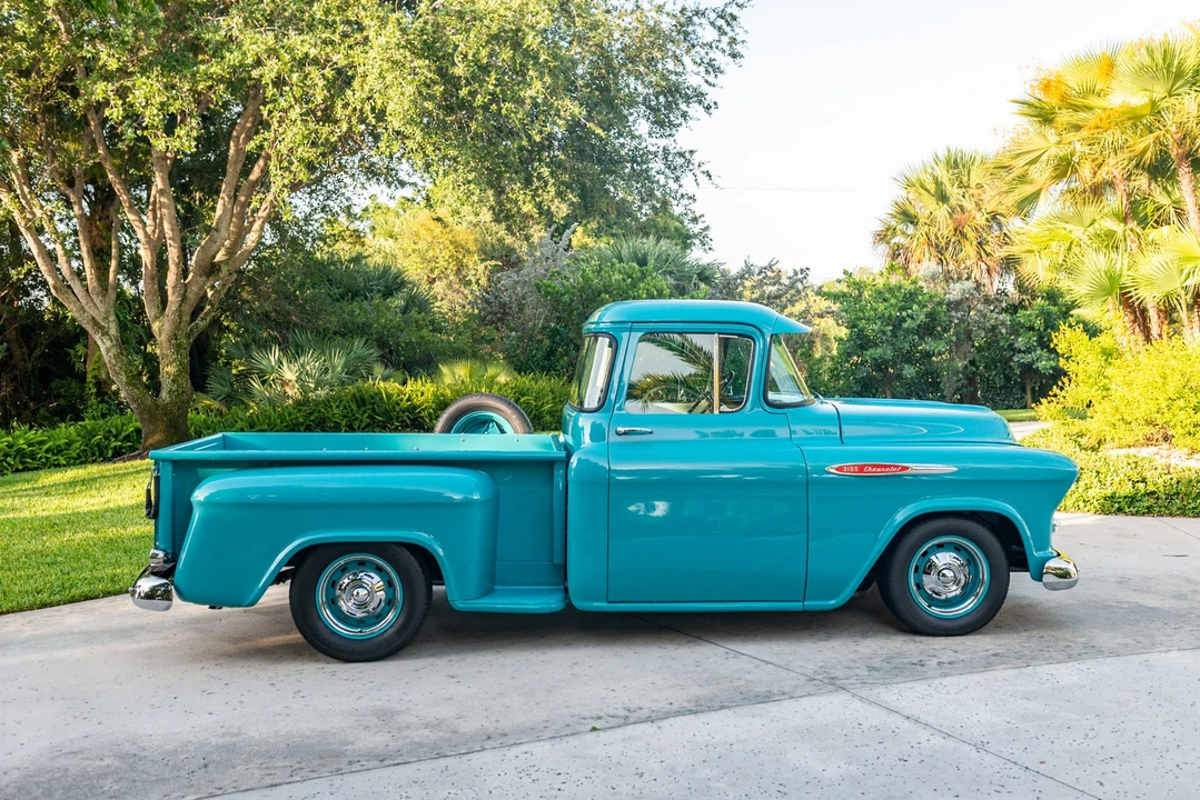 1957 Chevrolet Task Force - Image 8 of 31