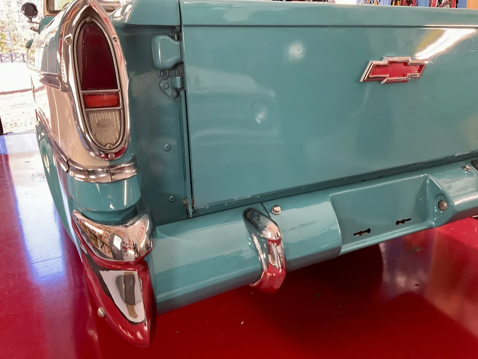 1957 Chevrolet Task Force - Image 29 of 31