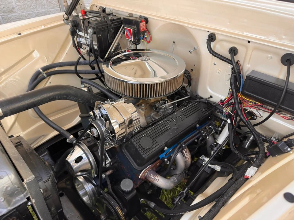 1957 Chevrolet Task Force - Image 27 of 31