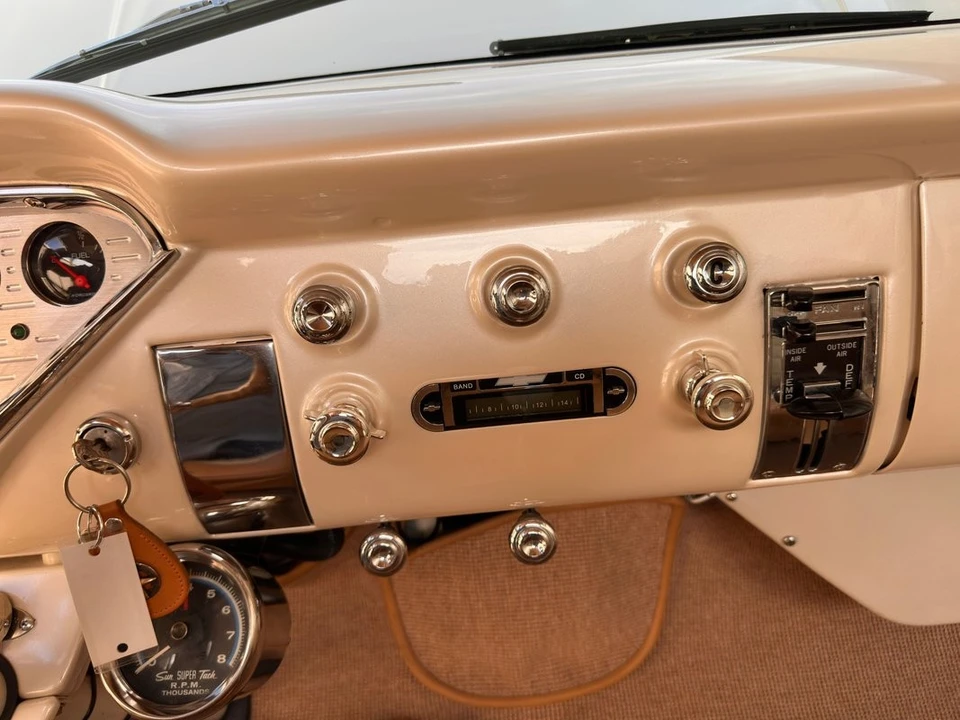 1957 Chevrolet Task Force - Image 30 of 31