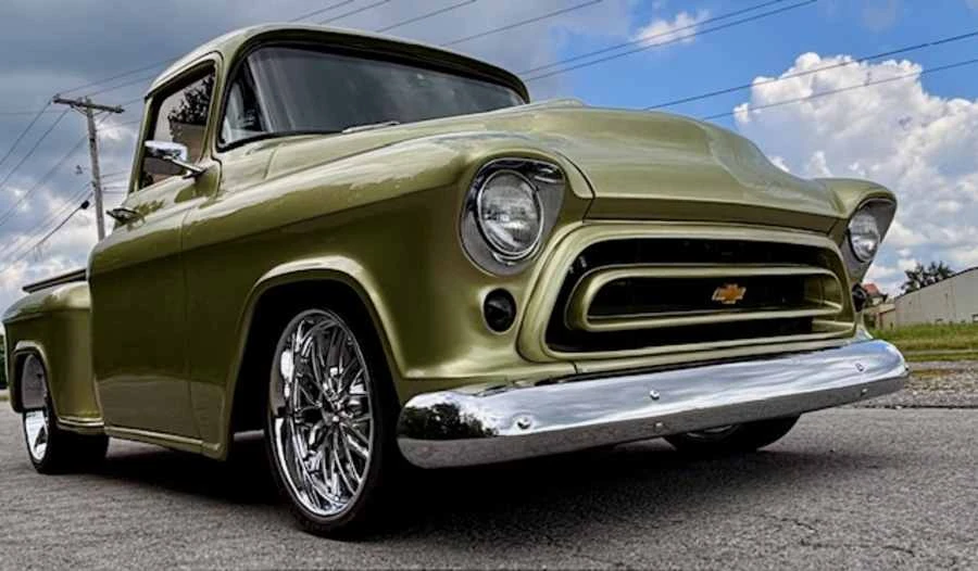 1957 Chevrolet Task Force - Image 6 of 10