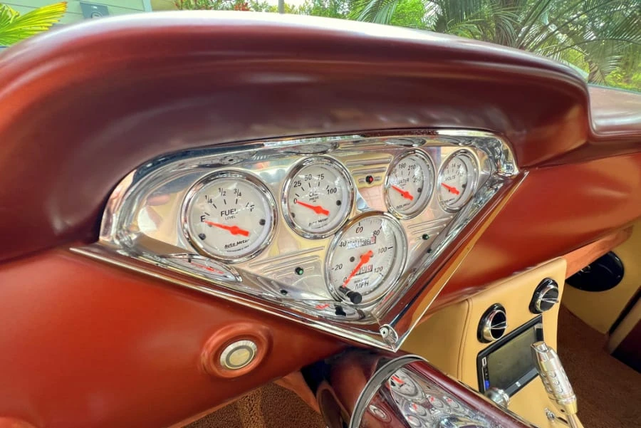 1957 Chevrolet Task Force - Image 16 of 31