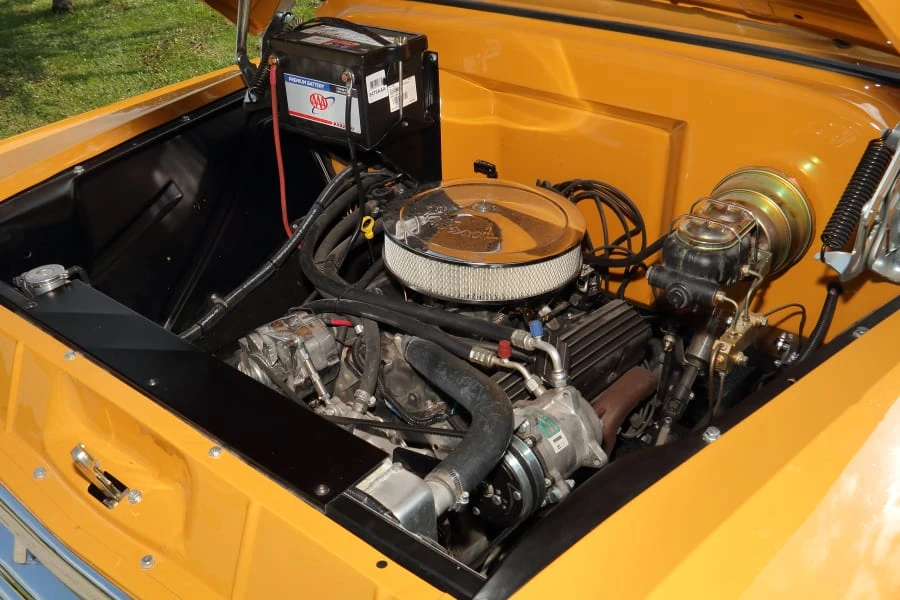 1957 Chevrolet Task Force - Image 29 of 31