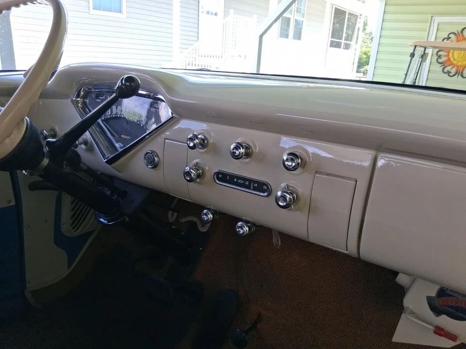 1957 Chevrolet Task Force - Image 30 of 31