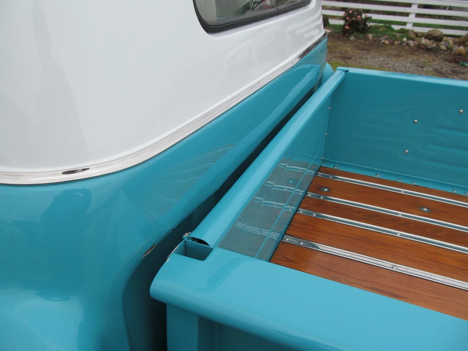1957 Chevrolet Task Force - Image 26 of 31