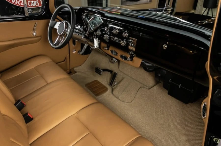 1957 Chevrolet Task Force - Image 26 of 31