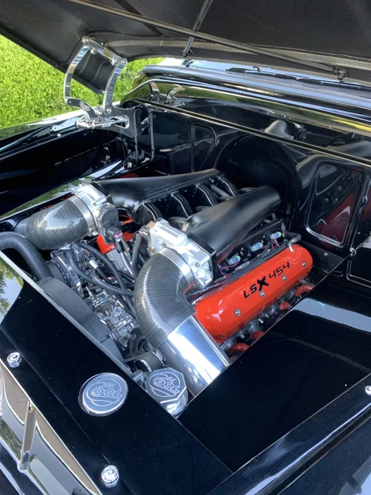 1957 Chevrolet Task Force - Image 13 of 15