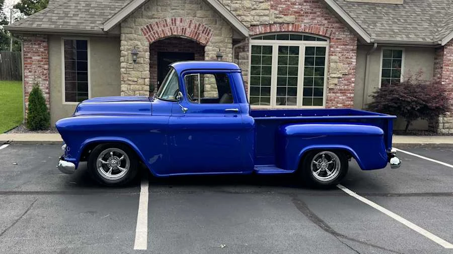 1957 Chevrolet Task Force - Image 2 of 16