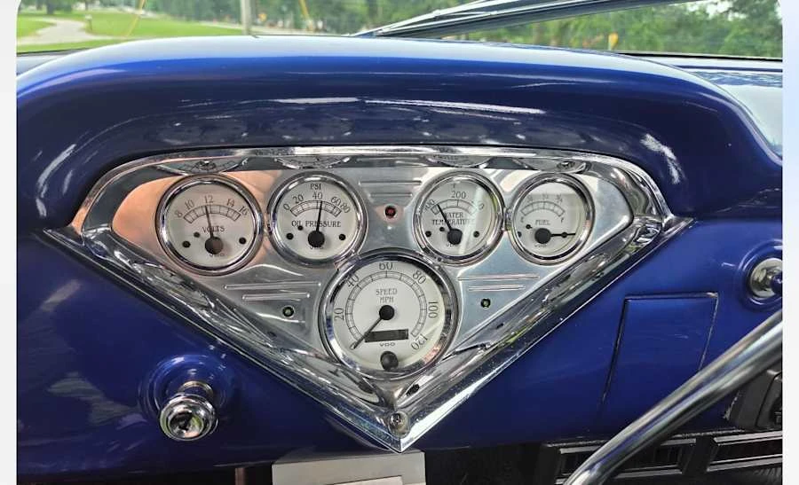 1957 Chevrolet Task Force - Image 9 of 16