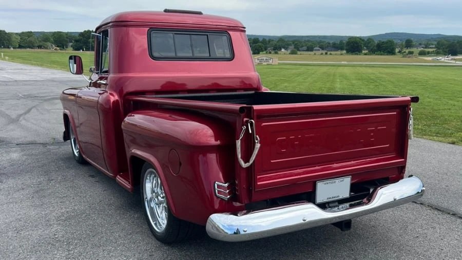1957 Chevrolet Task Force - Image 7 of 13