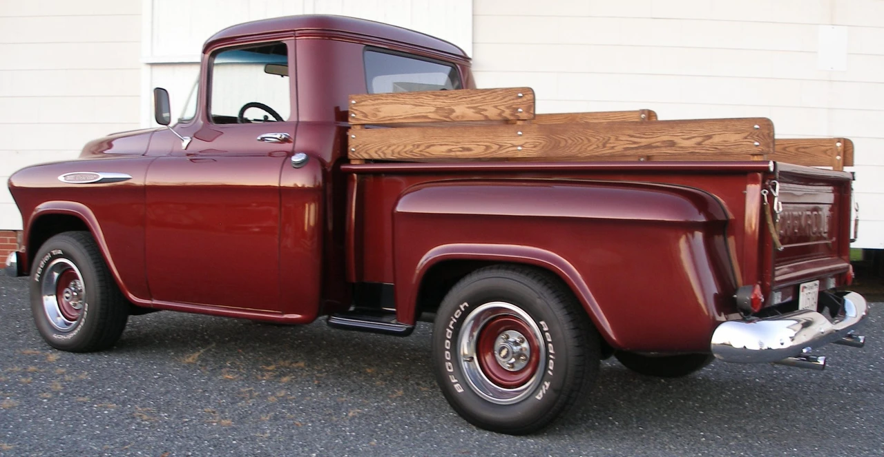 1957 Chevrolet Task Force - Image 21 of 31