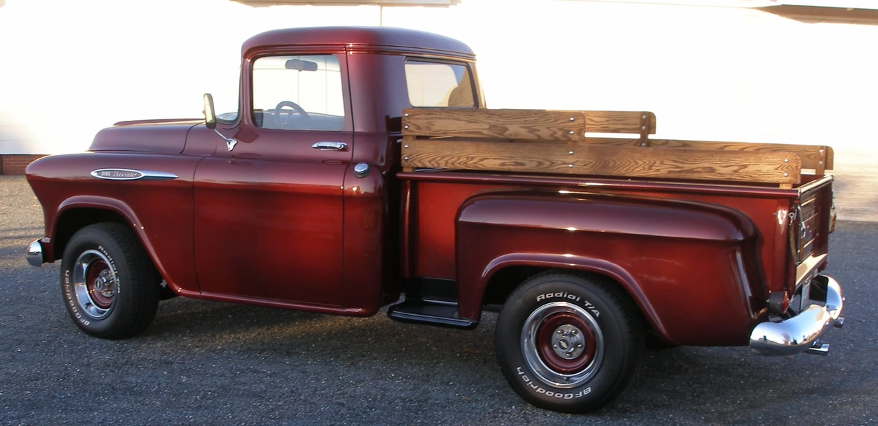 1957 Chevrolet Task Force - Image 19 of 31