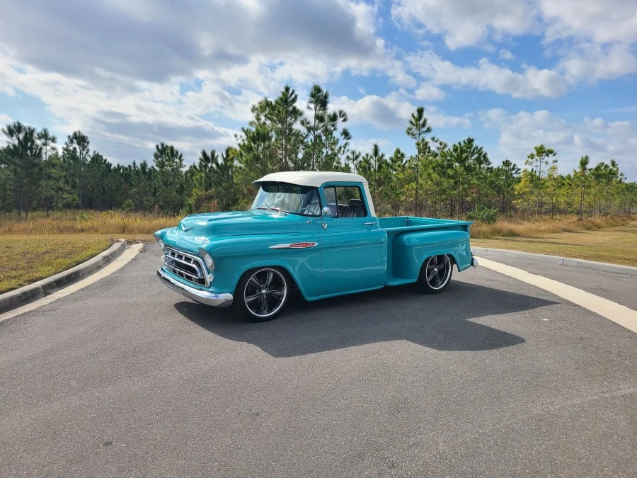 1957 Chevrolet Task Force - Image 15 of 31