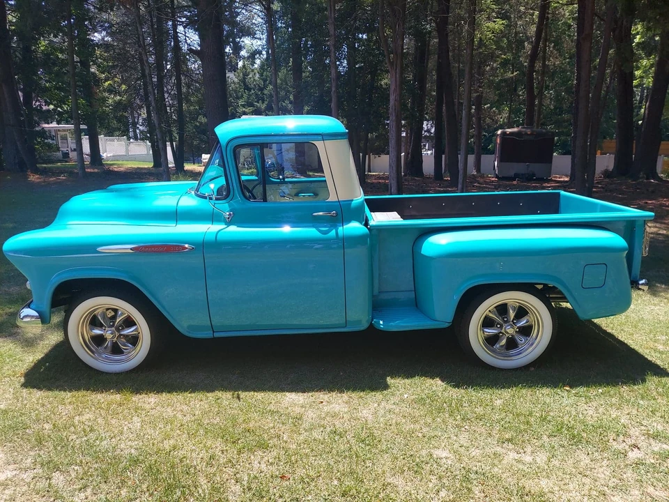 1957 Chevrolet Task Force - Image 5 of 31