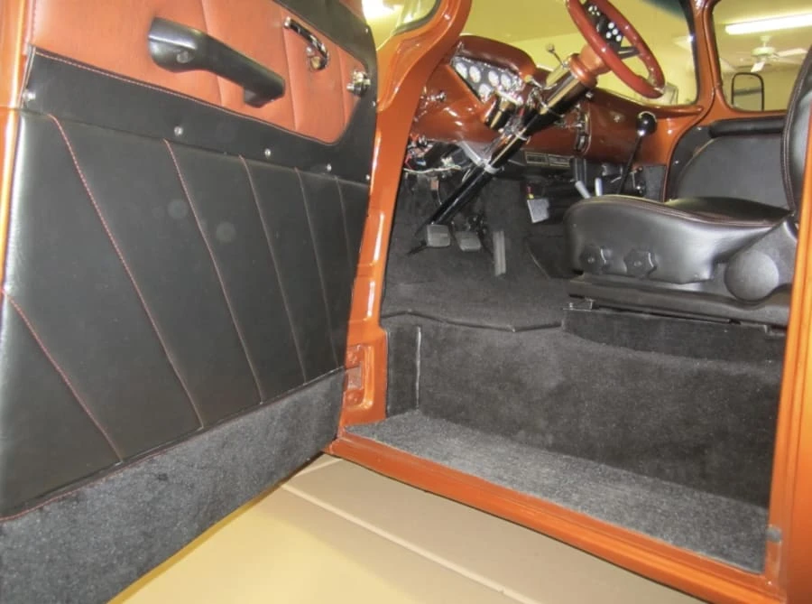 1957 Chevrolet Task Force - Image 7 of 17