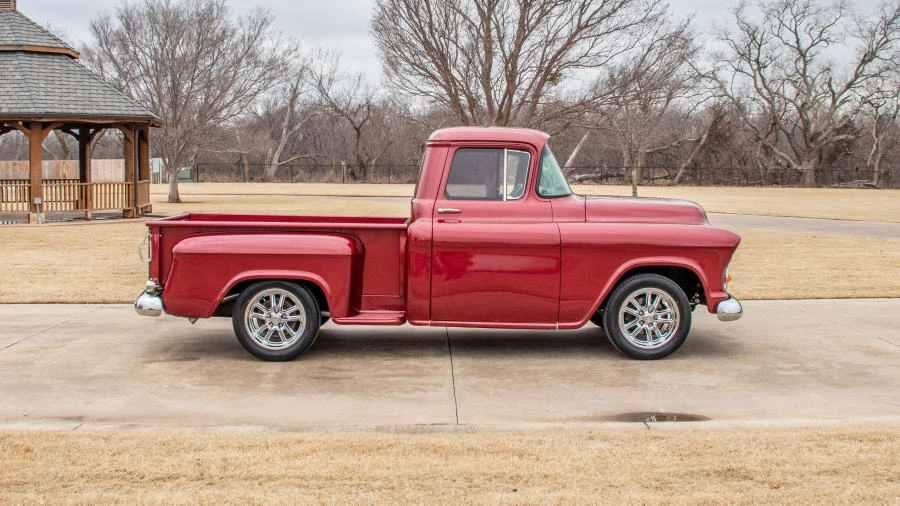 1957 Chevrolet Task Force - Image 15 of 31