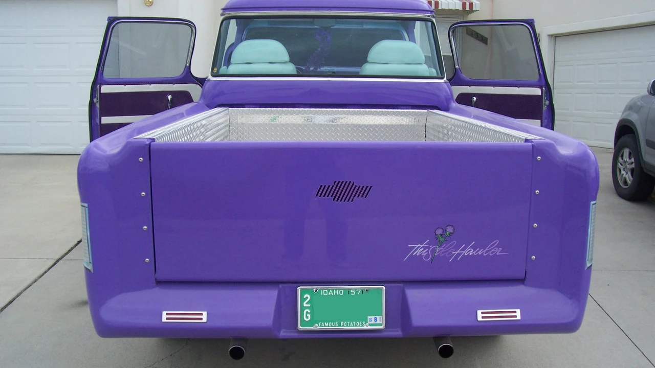 1957 Chevrolet Task Force - Image 7 of 11