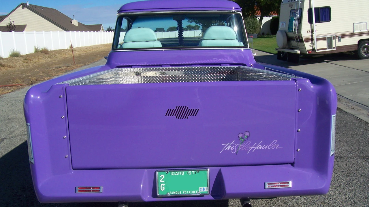 1957 Chevrolet Task Force - Image 10 of 11