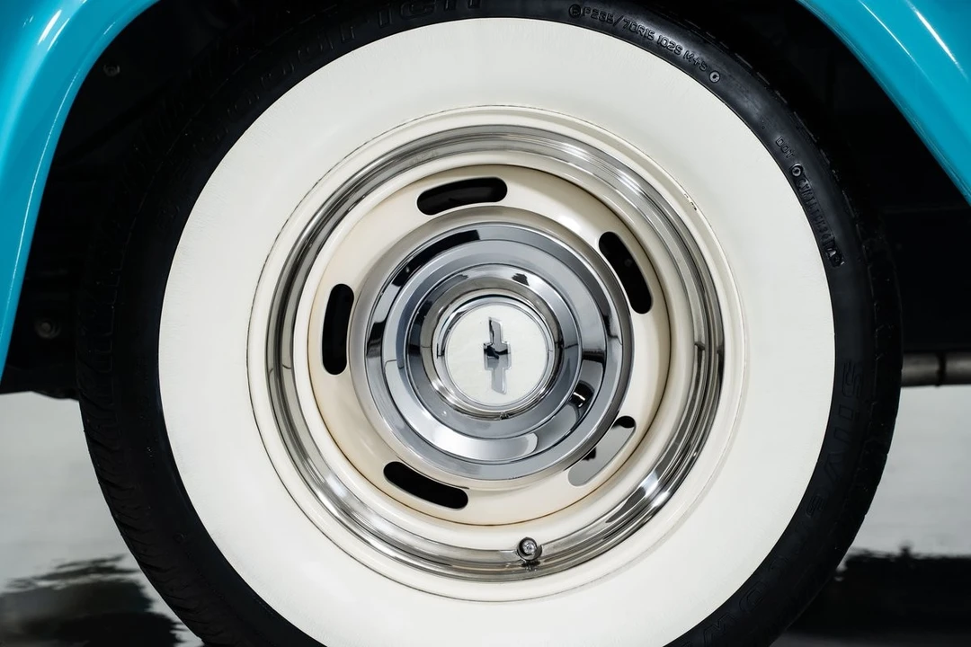 1957 Chevrolet Task Force - Image 7 of 31