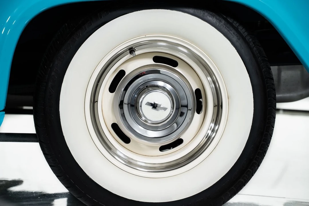 1957 Chevrolet Task Force - Image 9 of 31
