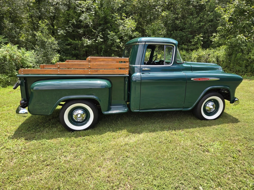 1957 Chevrolet Task Force - Image 19 of 31