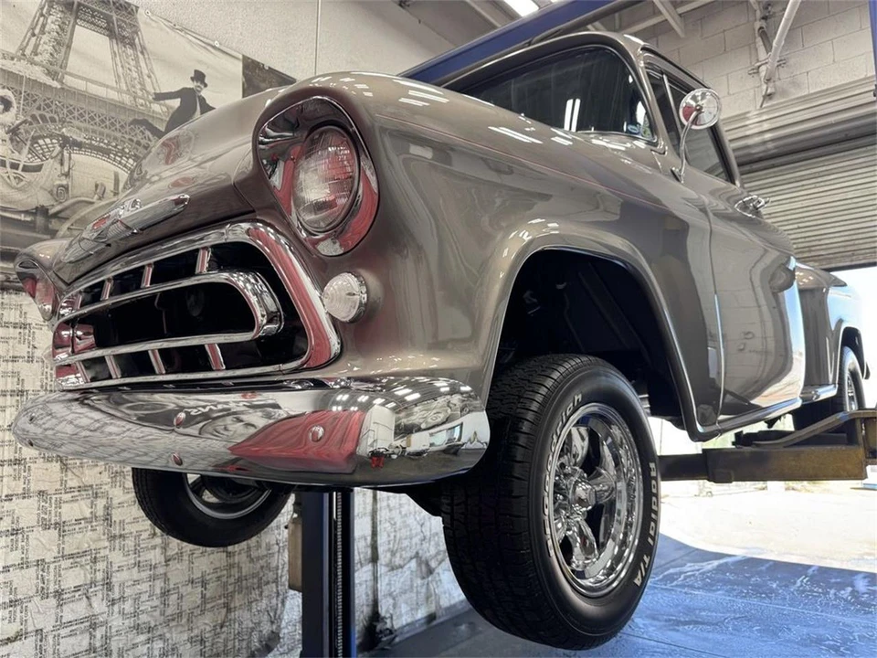 1957 Chevrolet Task Force - Image 27 of 31