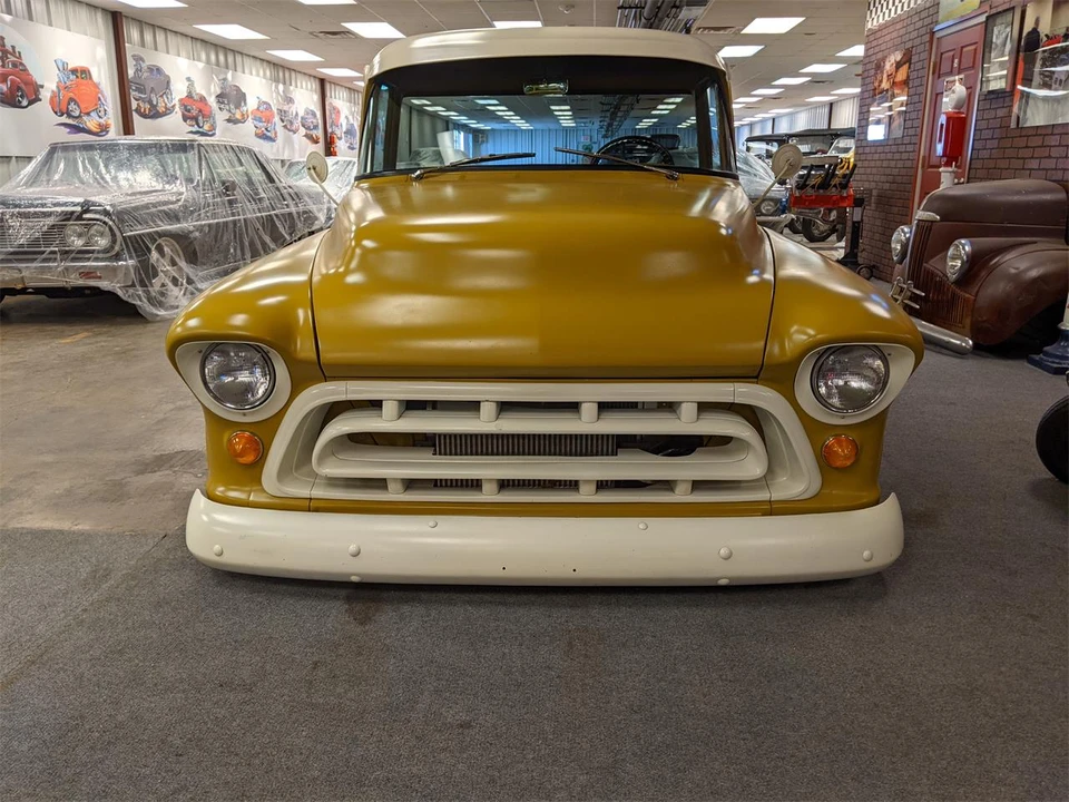 1957 Chevrolet Task Force - Image 4 of 31