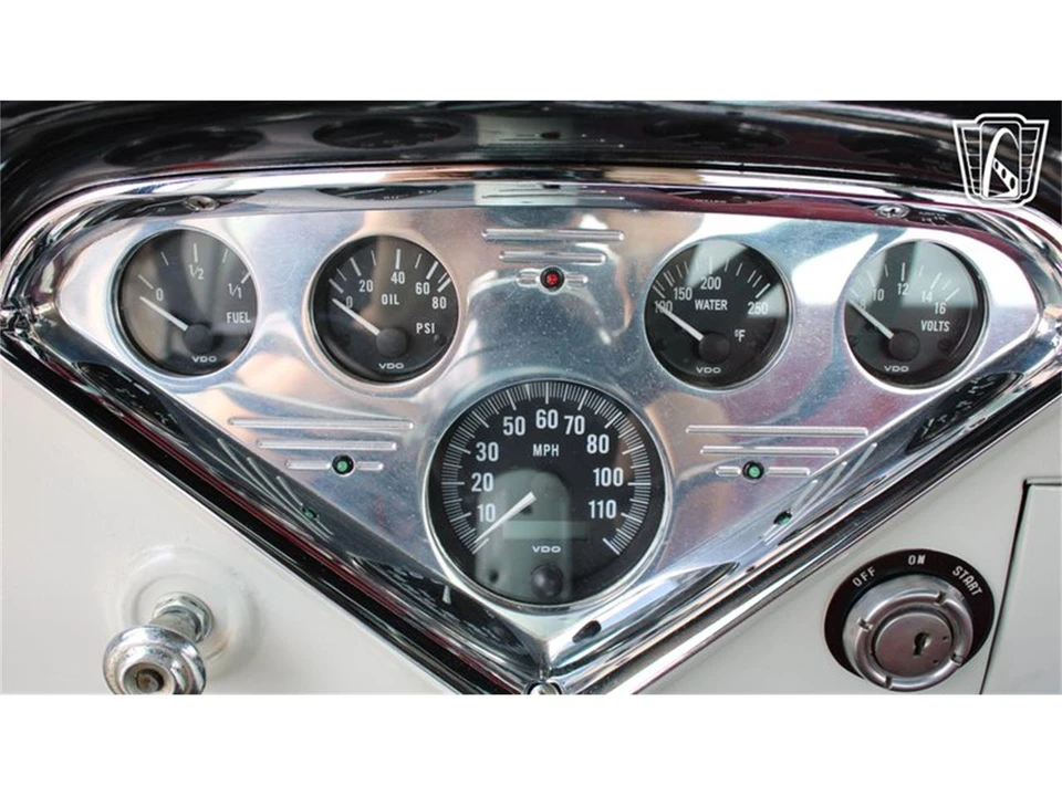 1957 Chevrolet Task Force - Image 15 of 31