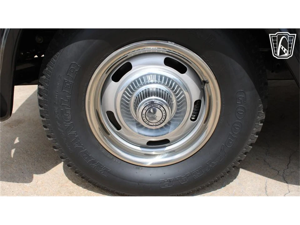 1957 Chevrolet Task Force - Image 9 of 31