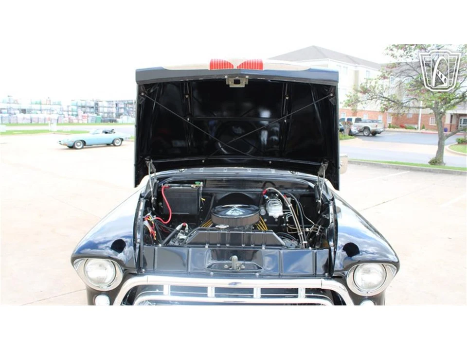 1957 Chevrolet Task Force - Image 17 of 31