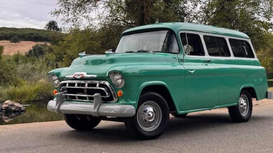 1957 Chevrolet Suburban 4th Gen - Image 8 of 24