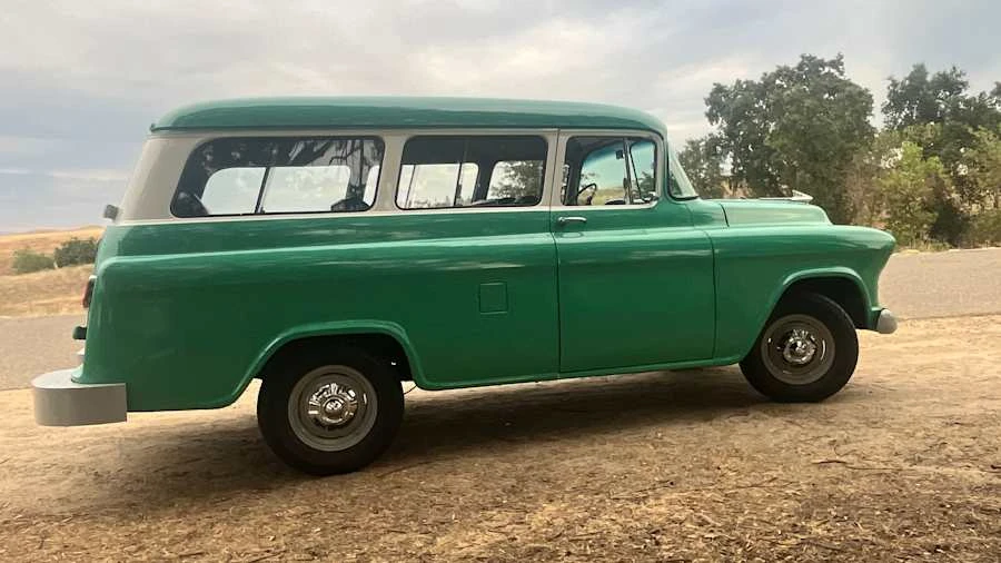 1957 Chevrolet Suburban 4th Gen - Image 15 of 24
