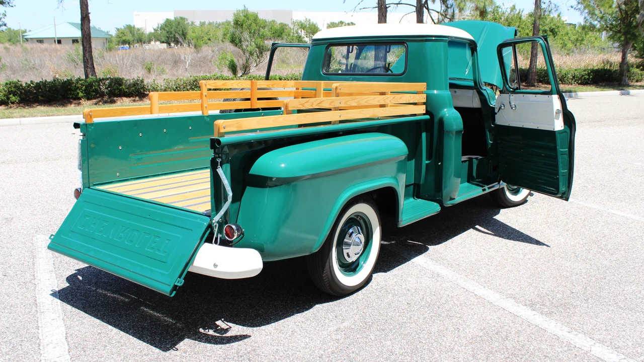 1957 Chevrolet Task Force - Image 27 of 31