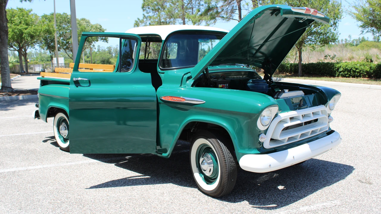 1957 Chevrolet Task Force - Image 30 of 31