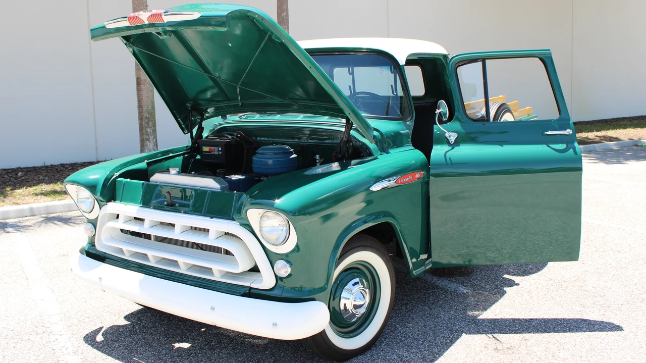 1957 Chevrolet Task Force - Image 22 of 31
