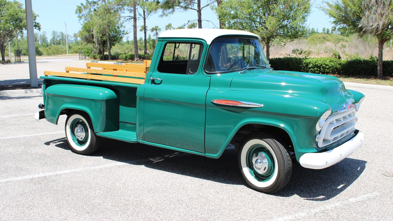 1957 Chevrolet Task Force - Image 20 of 31