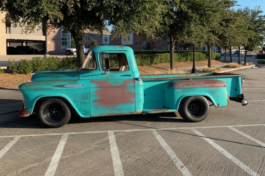 1957 Chevrolet Task Force - Image 22 of 31