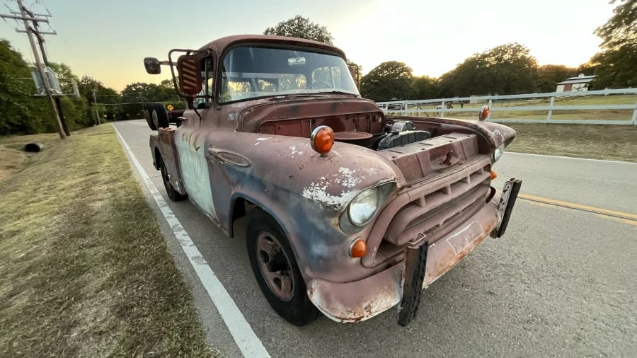 1957 Chevrolet Task Force - Image 20 of 31