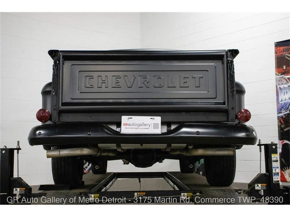 1957 Chevrolet Task Force - Image 19 of 31