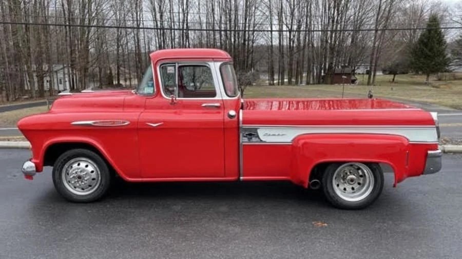 1957 Chevrolet Task Force - Image 2 of 18