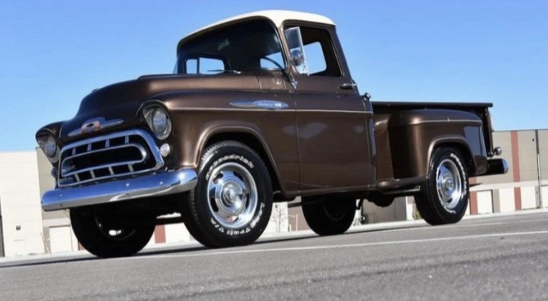1957 Chevrolet Task Force - Image 6 of 14