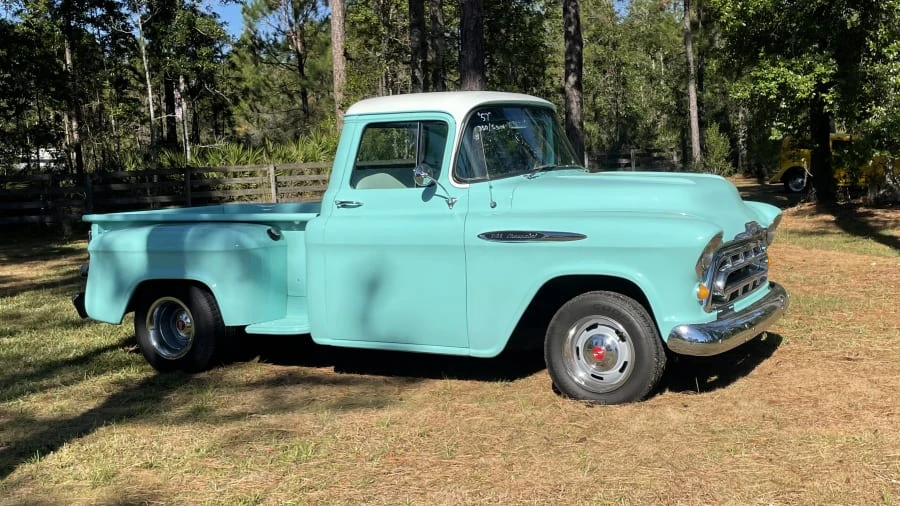 1957 Chevrolet Task Force - Image 2 of 15
