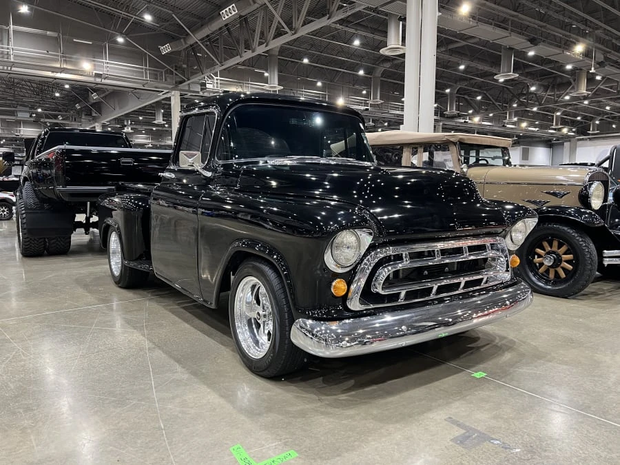 1957 Chevrolet Task Force - Image 5 of 10