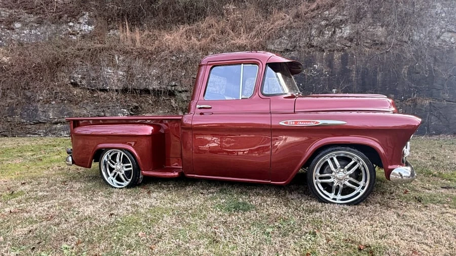 1957 Chevrolet Task Force - Image 5 of 13