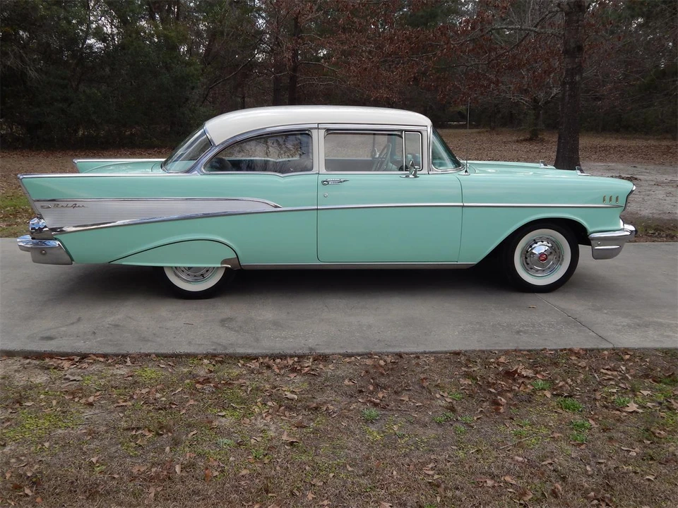 1957 Chevrolet Tri-Five Bel Air 2-Door Hardtop & Coupe - Image 5 of 31