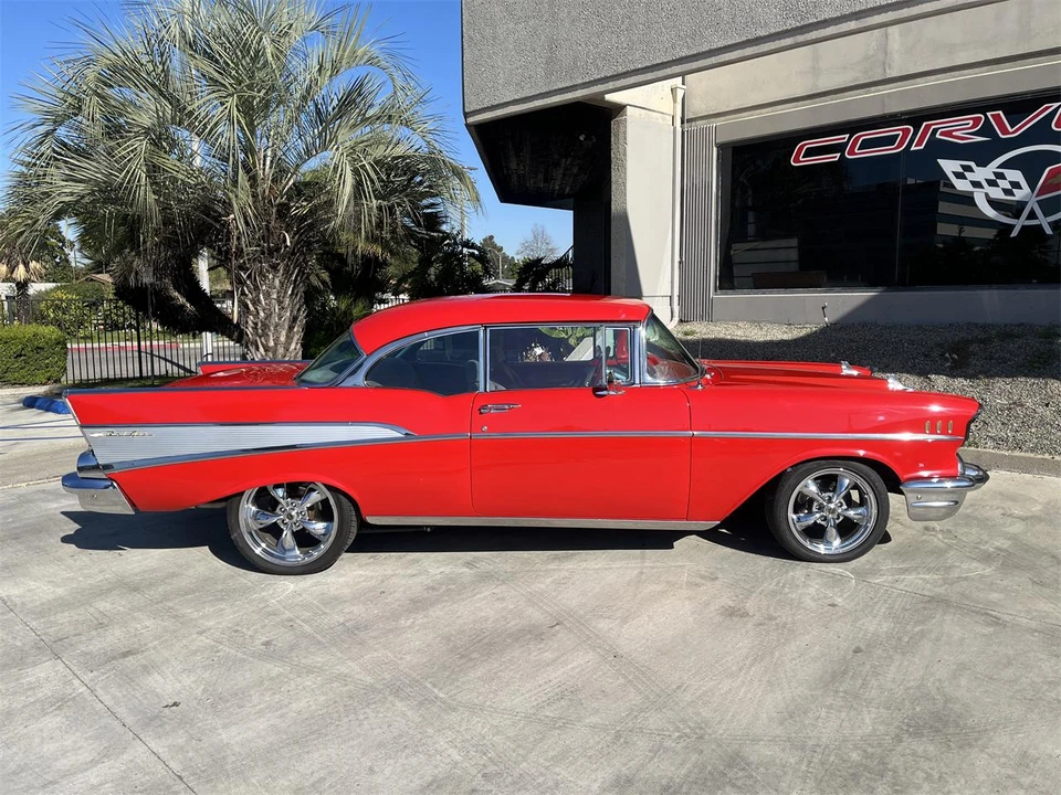 1957 Chevrolet Tri-Five Bel Air 2-Door Hardtop & Coupe - Image 3 of 31