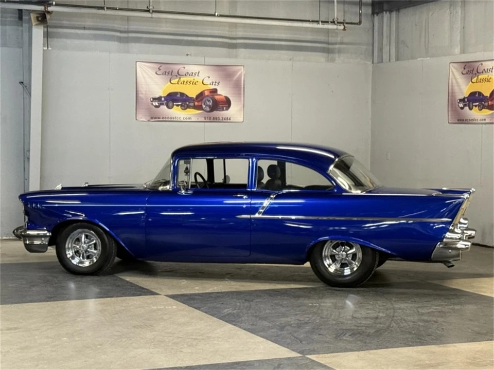 1957 Chevrolet Tri-Five Bel Air 2-Door Hardtop & Coupe - Image 4 of 31