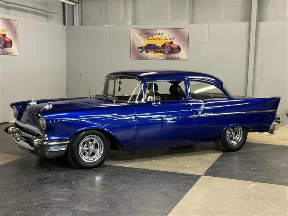 1957 Chevrolet Tri-Five Bel Air 2-Door Hardtop & Coupe - Image 8 of 31