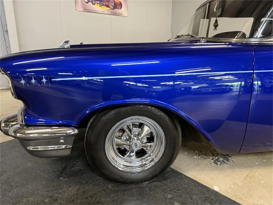1957 Chevrolet Tri-Five Bel Air 2-Door Hardtop & Coupe - Image 13 of 31